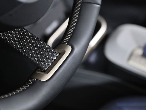 Certified 2025 MINI Cooper S image 17