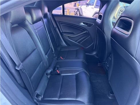 Used 2019 Mercedes-Benz CLA 250 image 27