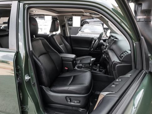 Used 2020 Toyota 4Runner TRD Pro AWD/4WD image 34