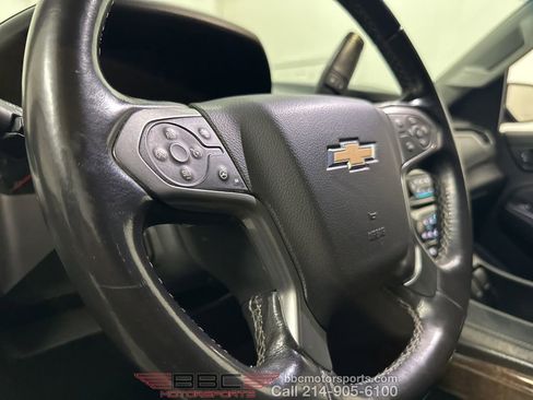 Used 2019 Chevrolet Suburban LT image 36
