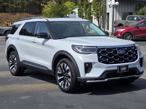 New 2026 Ford Explorer Platinum w/ LUX Leather Package AWD/4WD image 2