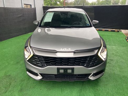 Used 2023 Kia Sportage LX AWD/4WD image 11