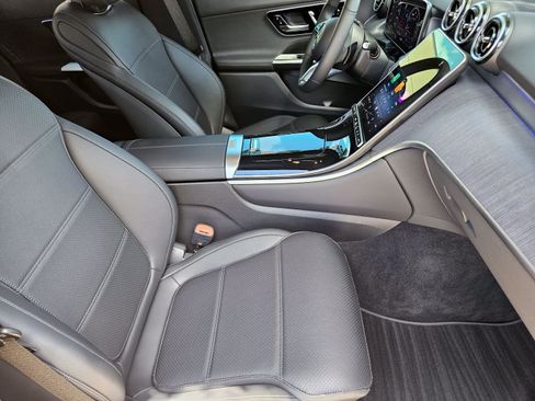 Certified 2026 Mercedes-Benz GLC 300 image 6