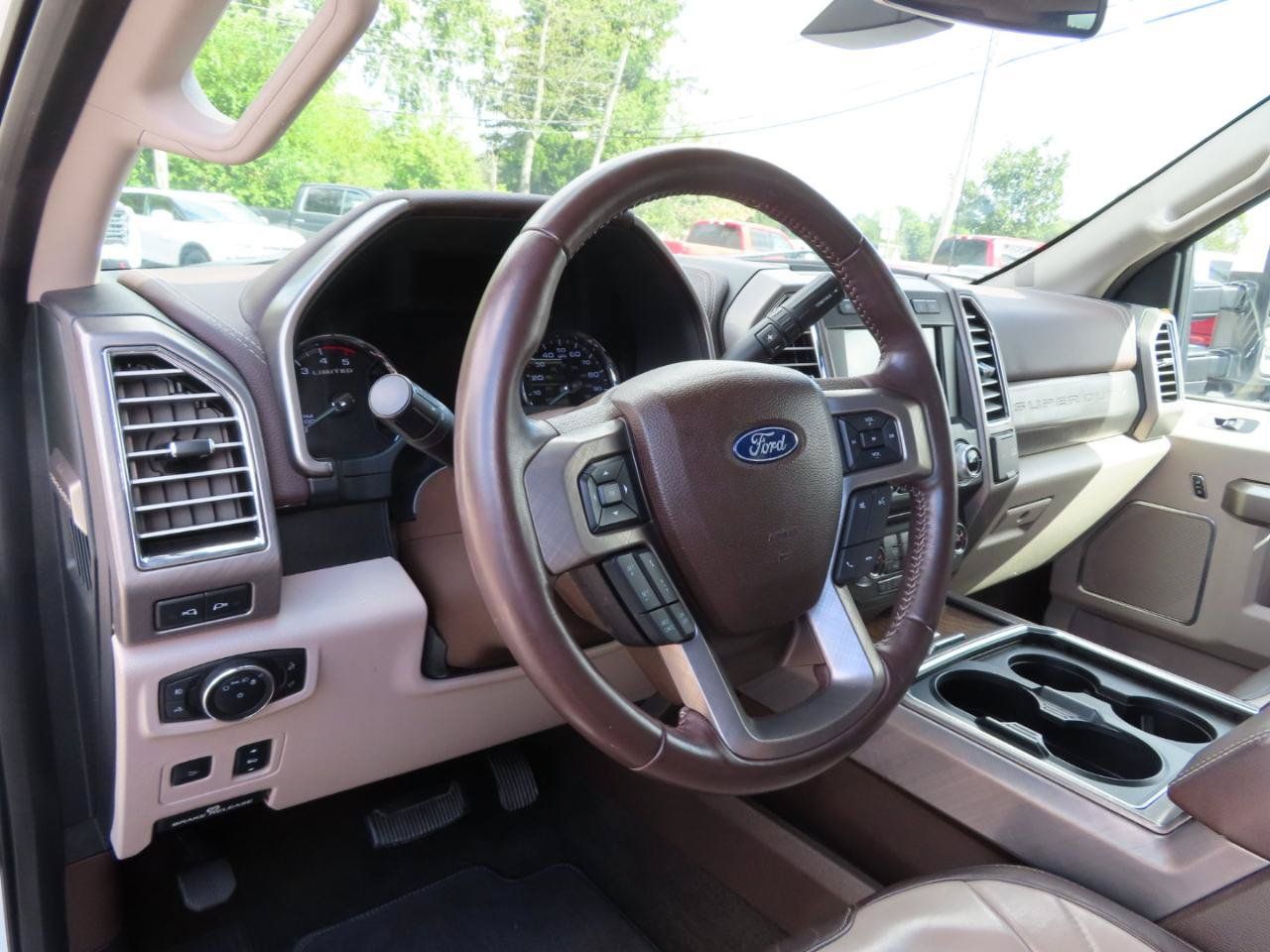 Used 2018 Ford F350 Limited AWD/4WD image 30