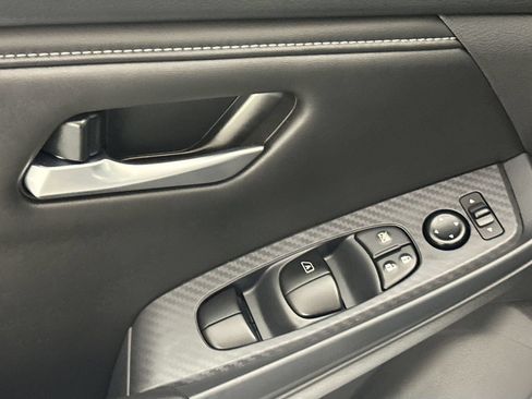 Certified 2025 Nissan Sentra SV FWD image 13