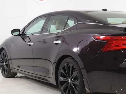 Used 2016 Nissan Maxima SR image 32