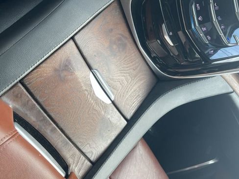 Used 2019 Cadillac Escalade ESV Luxury w/ LPO, Escalade Noir Package image 23