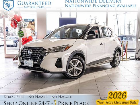 Used 2022 Nissan Kicks S image 1