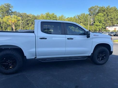 Used 2023 Chevrolet Silverado 1500 LT Trail Boss w/ Convenience Package II AWD/4WD image 3