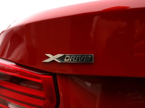 Used 2018 BMW 330i xDrive 330xi Sedan w/ Premium Package image 14