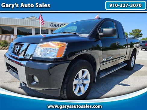 Used 2014 Nissan Titan SV w/ SV Value Truck Package AWD/4WD image 1