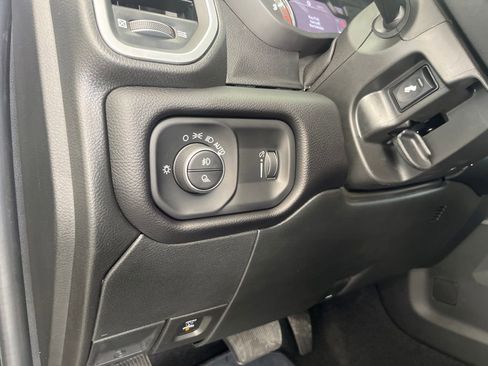 New 2022 RAM 2500 Big Horn w/ Level C Equiment Group image 39