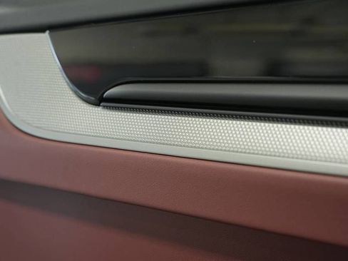 New 2026 Porsche Cayenne Coupe AWD/4WD image 32