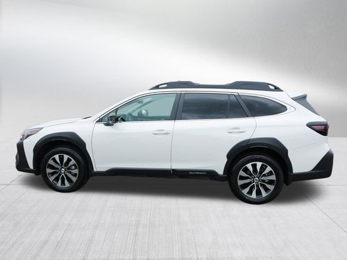 Certified 2025 Subaru Outback Limited image 4