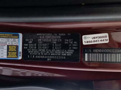 Used 2024 Kia Carnival LX FWD image 38