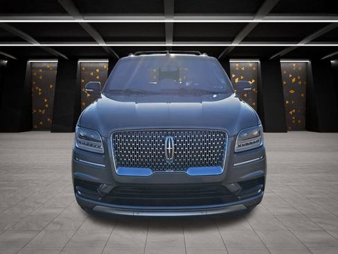 Used 2021 Lincoln Navigator Reserve w/ Luxury Package image 2