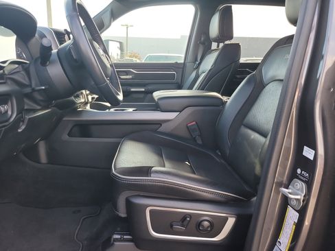 Used 2023 RAM 1500 Laramie AWD/4WD image 18