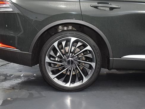 Certified 2023 Lincoln Aviator Reserve w/ Equipment Group 201A image 26