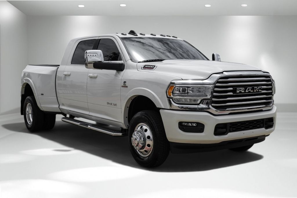 Used 2023 RAM 3500 Limited AWD/4WD image 5