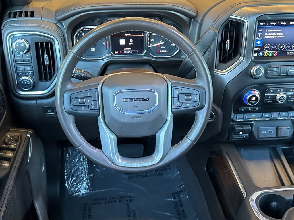 Used 2022 GMC Sierra 1500 Denali w/ Denali Premium Package AWD/4WD image 18