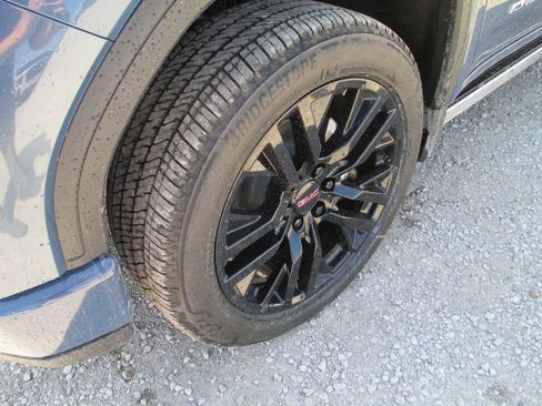 New 2026 GMC Sierra 1500 Denali AWD/4WD image 13