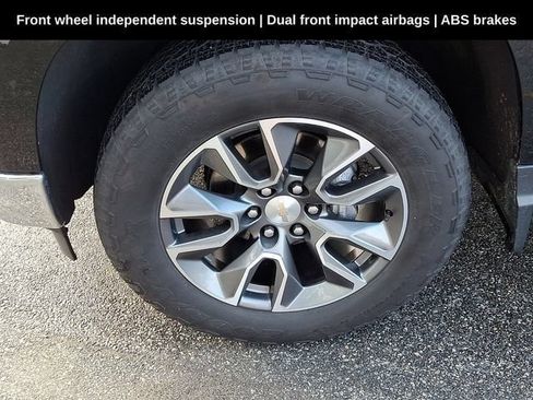 Used 2023 Chevrolet Silverado 1500 LT AWD/4WD image 15