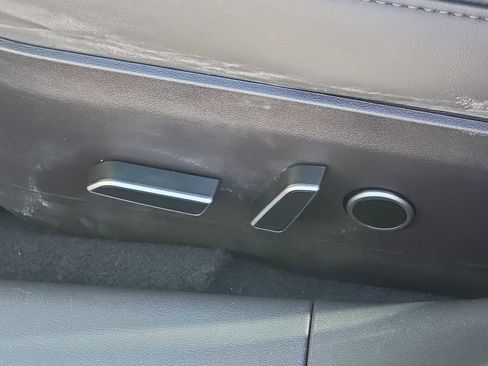 Used 2023 Tesla Model 3 Standard Range image 30