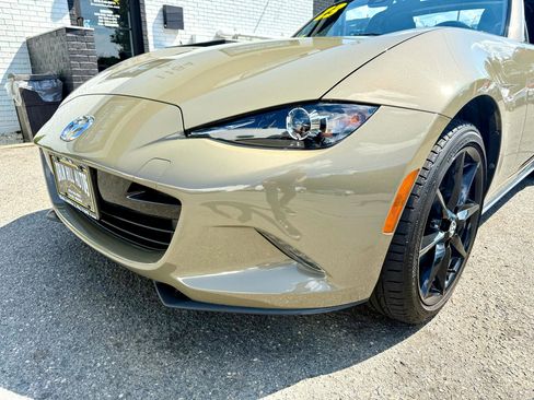 Used 2023 MAZDA MX-5 Miata Club image 10