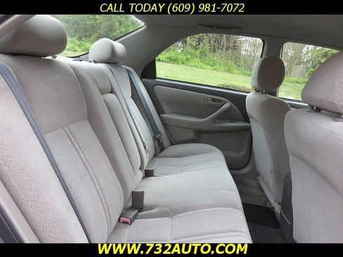 Used 2001 Toyota Camry LE FWD image 26