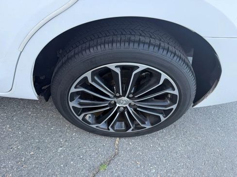 Used 2014 Toyota Corolla S FWD image 31