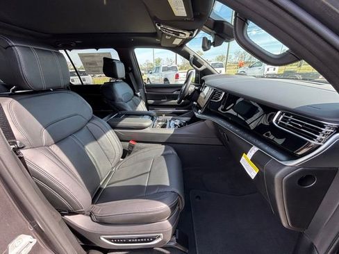 New 2026 Jeep Grand Wagoneer Summit AWD/4WD image 7