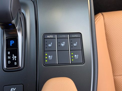 New 2026 Lexus UX 300h AWD image 26