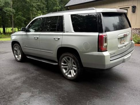Used 2019 GMC Yukon SLT w/ Premium Edition RWD image 3