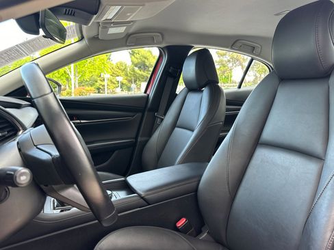 Used 2022 MAZDA MAZDA3 s image 22