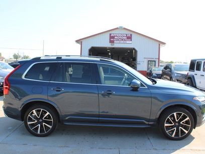Used 2019 Volvo XC90 T6 Momentum w/ Advanced Package