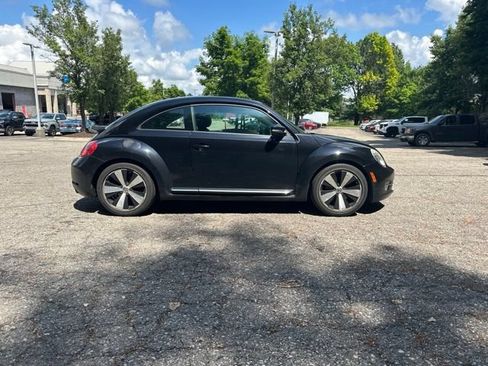 Used 2012 Volkswagen Beetle Turbo FWD image 5