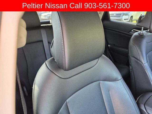 Used 2024 Kia Sportage EX FWD image 12
