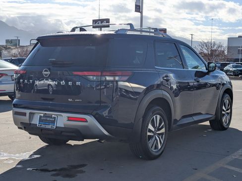 Used 2023 Nissan Pathfinder SL image 6