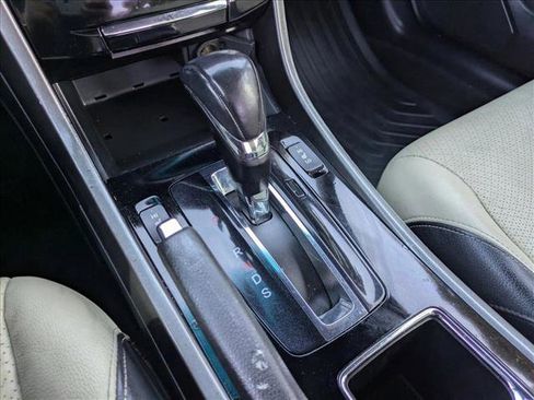 Used 2016 Honda Accord EX-L image 12