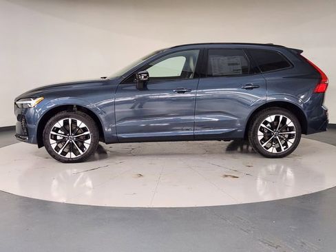 New 2026 Volvo XC60 B5 Plus w/ Protection Package Premier AWD/4WD image 5