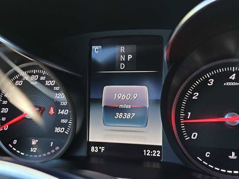 Used 2018 Mercedes-Benz GLC 300 image 21