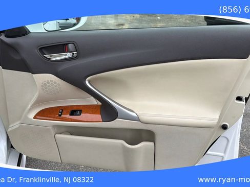 Used 2009 Lexus IS 250 AWD image 17
