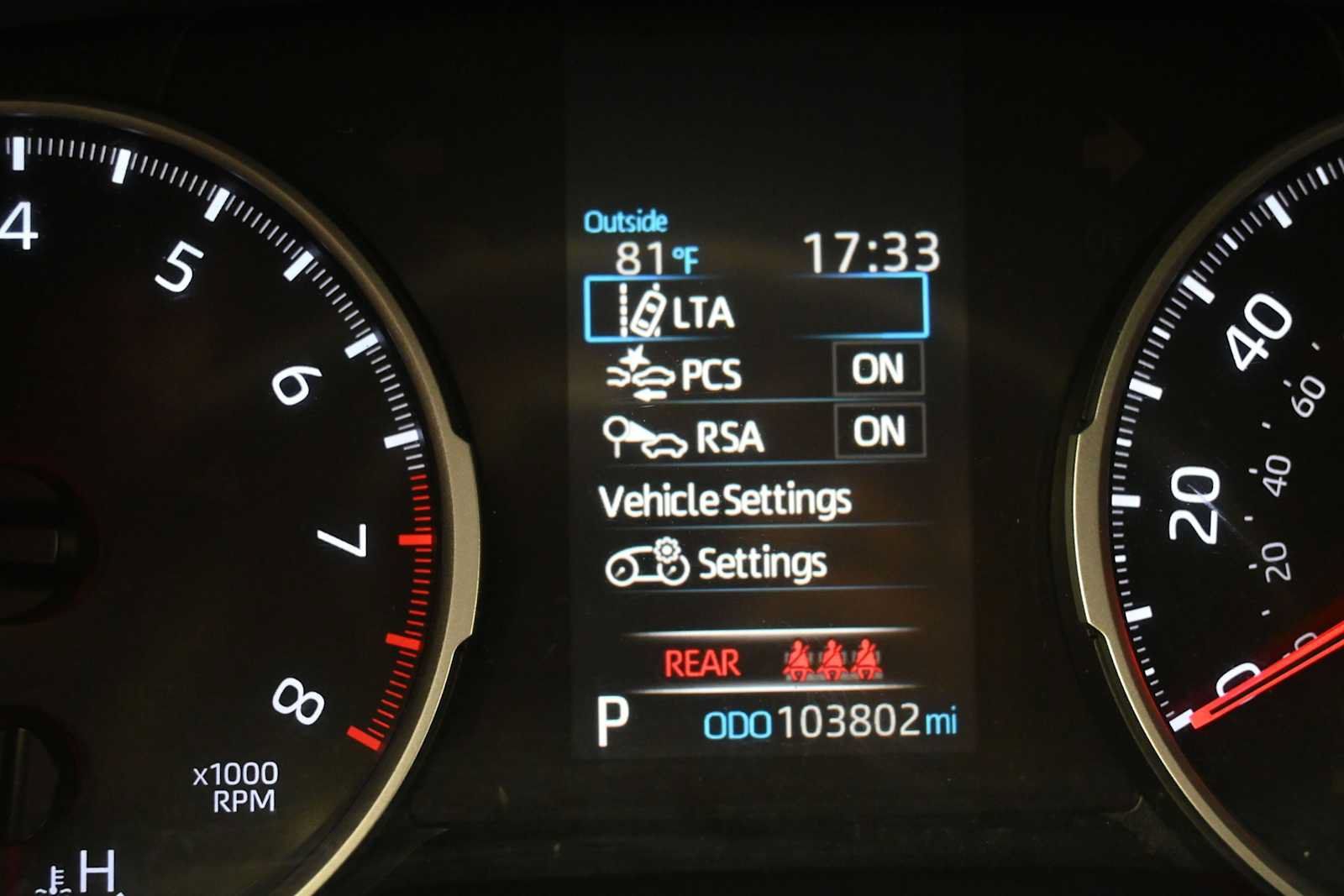 Used 2021 Toyota RAV4 LE AWD/4WD image 16