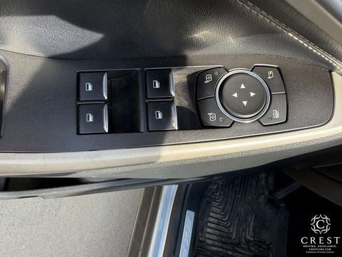 Used 2021 Ford Explorer Limited w/ Equipment Group 301A AWD/4WD image 10