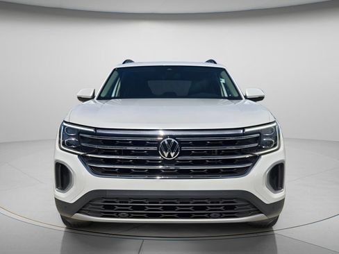 Certified 2026 Volkswagen Atlas SE w/ Panoramic Sunroof Package FWD image 9