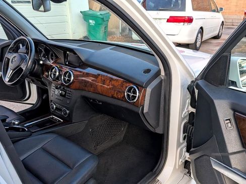 Used 2013 Mercedes-Benz GLK 350 4MATIC image 14