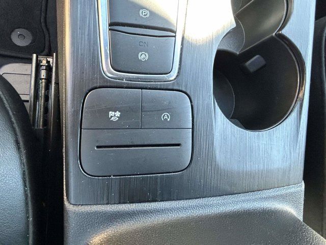 Used 2025 Ford Escape ST-Line Select AWD/4WD image 27