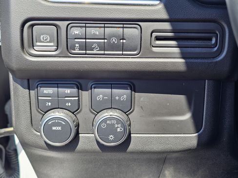 Used 2023 Chevrolet Tahoe Z71 AWD/4WD image 20