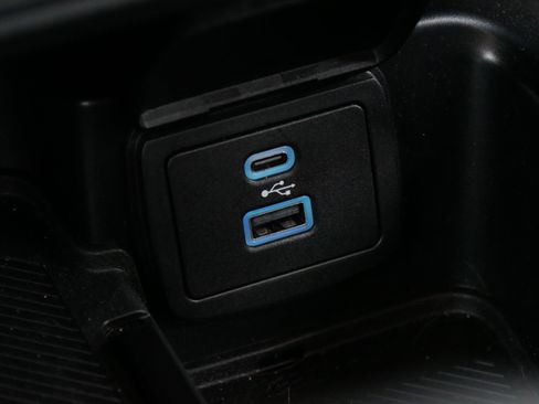 Used 2025 Ford Bronco Heritage Edition AWD/4WD image 34