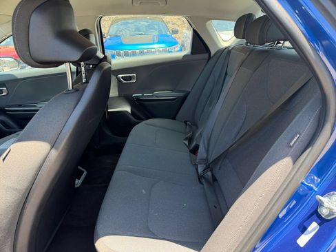 Used 2025 Kia K4 FWD image 24